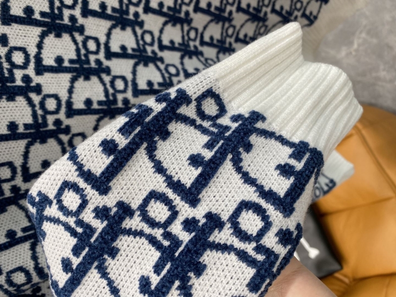 chr1st1an D10r sweaters